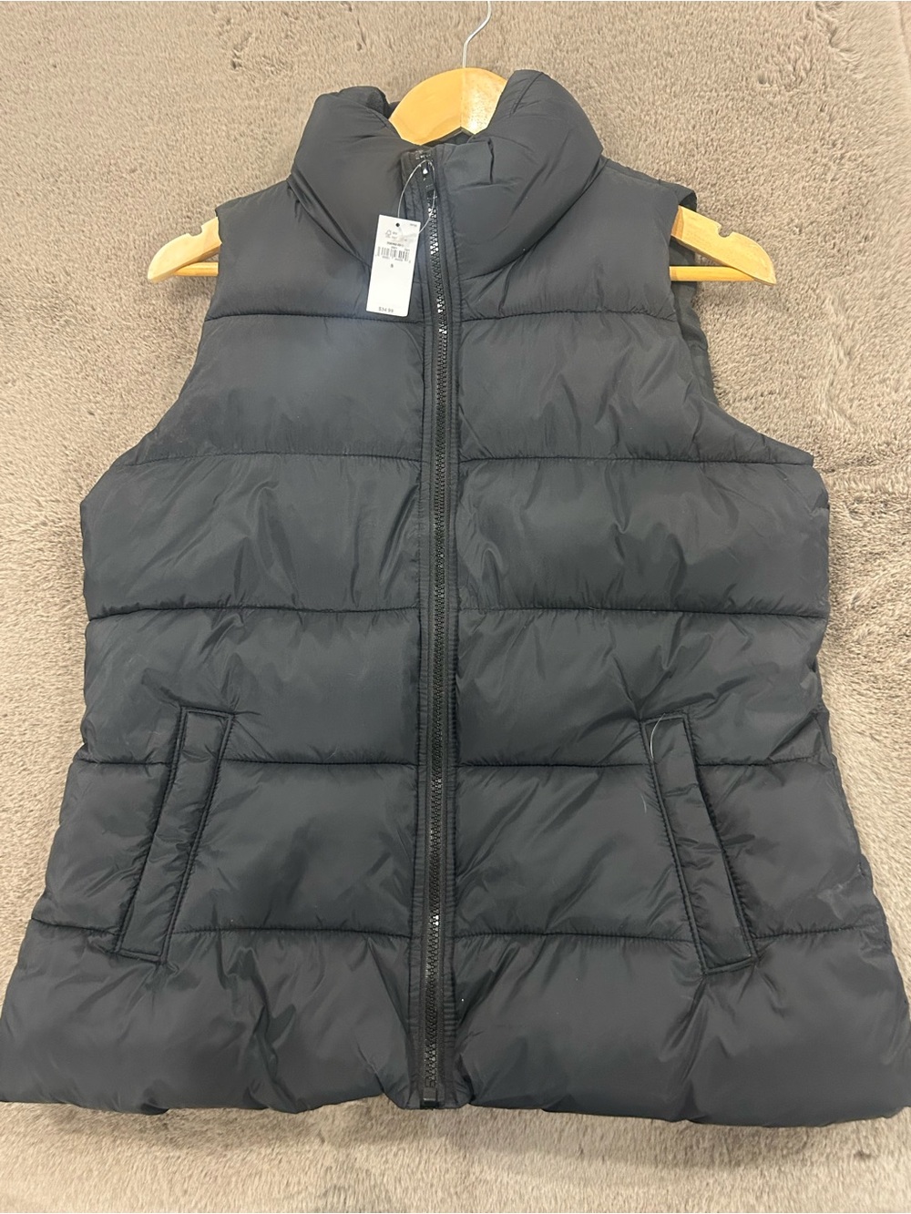 Old Navy Black Quilted Puffer Vest